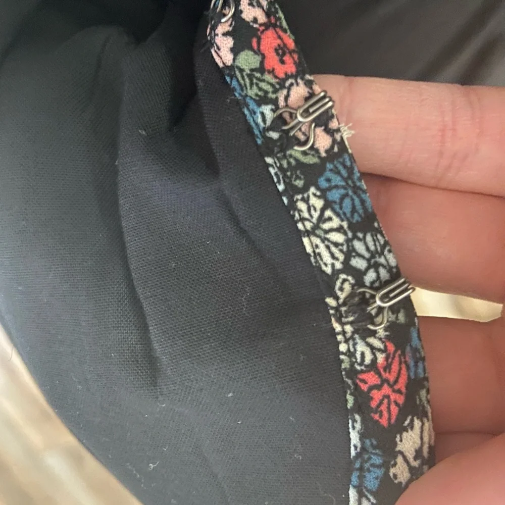 Abercrombie Floral Top - Picture 3 of 5